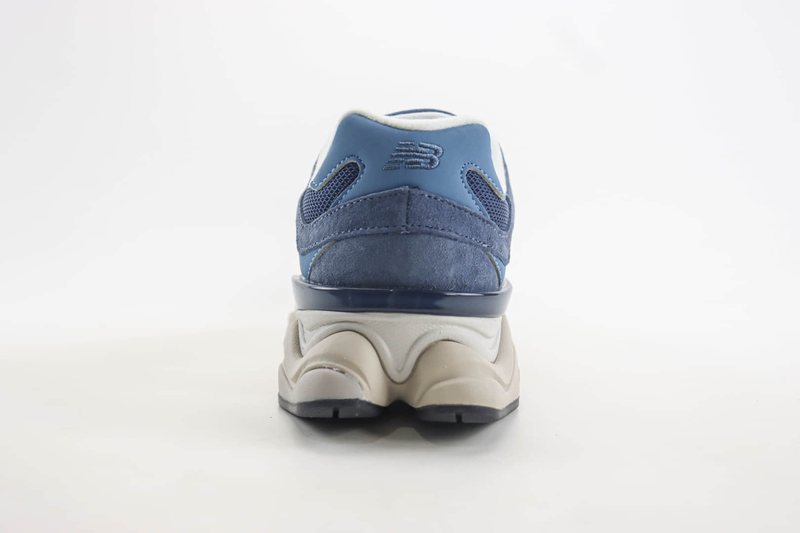 新百伦New Balance 9060纯原版本NB9060深蓝色复古慢跑鞋 莆田新百伦货源 货号:U9060EEF
