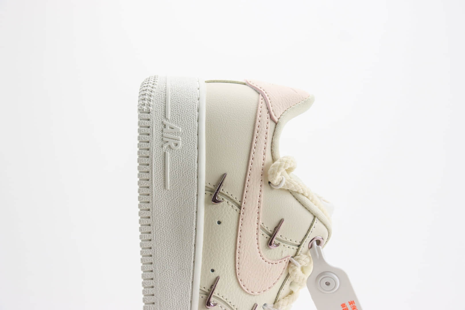 耐克Nike Air Force 1 Mid纯原版本空军一号中帮AF1米黄粉四小勾绑带板鞋 莆田耐克货源 货号：FC8110-181