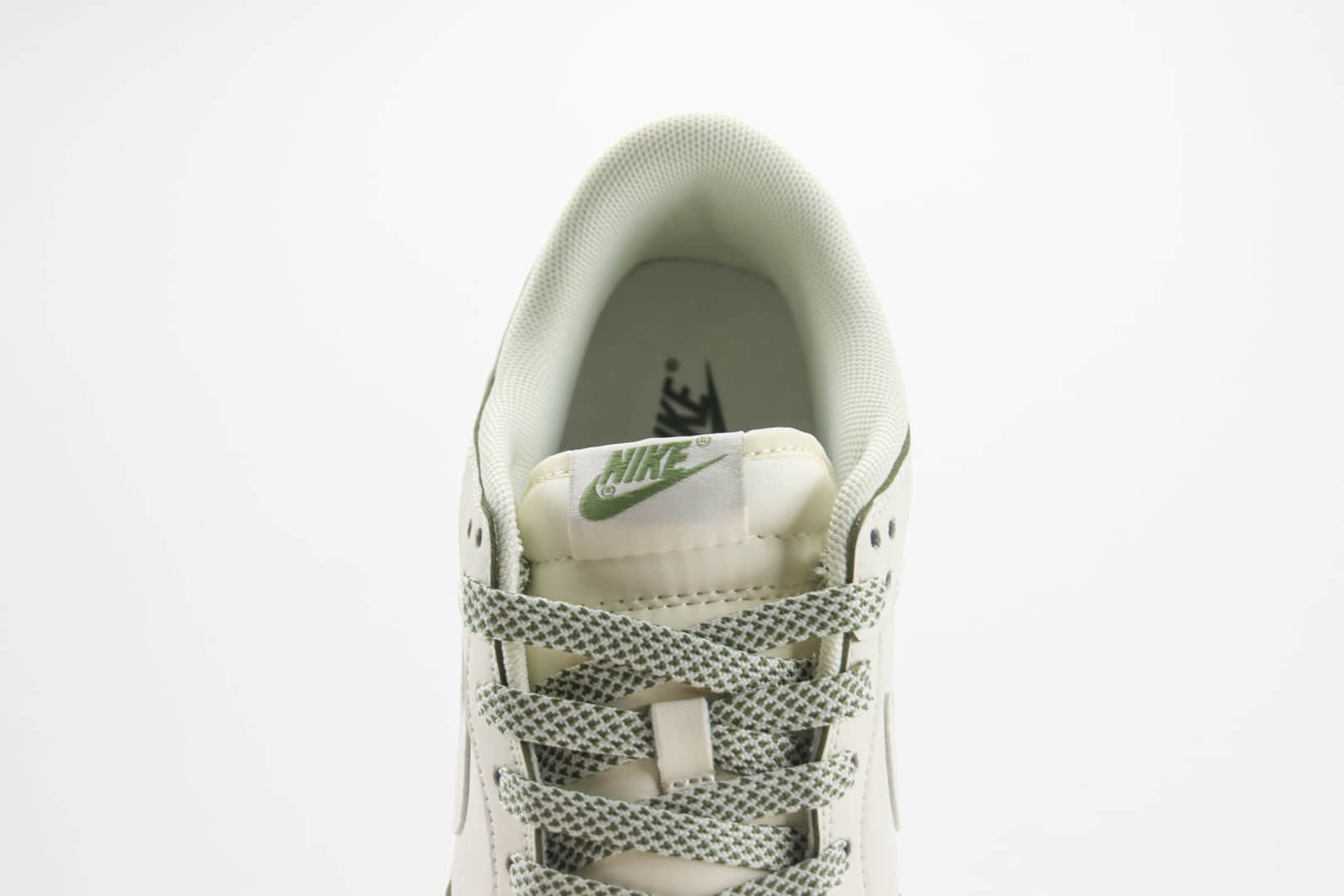 耐克Supreme x Nike Dunk Low x The North Face纯原版本北面联名Dunk米绿色Supreme板鞋 莆田耐克工厂 货号:XX2025-638