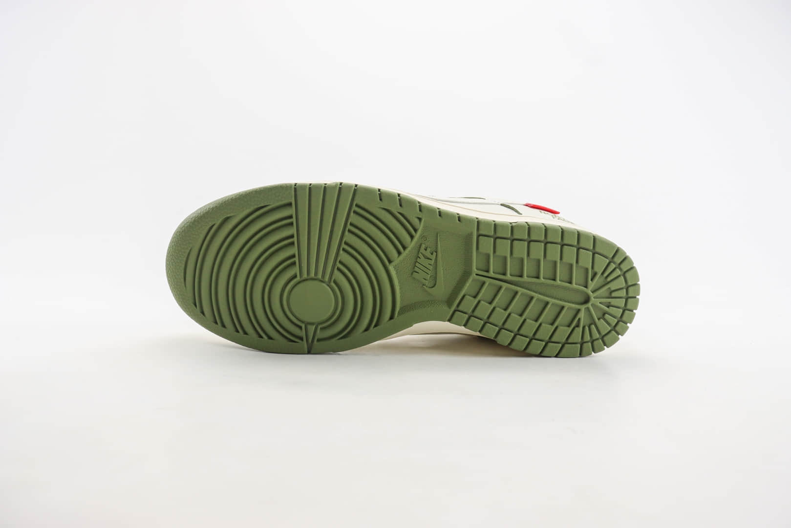 耐克Supreme x Nike Dunk Low x The North Face纯原版本北面联名Dunk米绿色Supreme板鞋 莆田耐克工厂 货号:XX2025-638