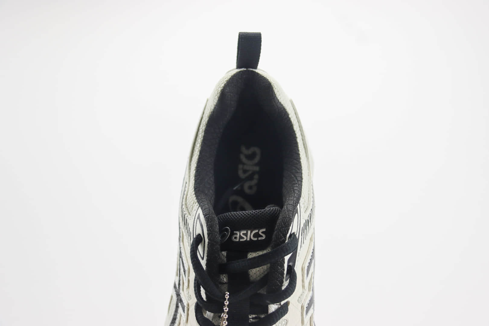 亚瑟士Asics GEL-Sonoma CN纯原版本透气慢跑鞋 亚瑟士运动跑鞋 货号:HEA6686-100 亚瑟士Asics GEL-Sonoma CN纯原版本透气慢跑鞋 亚瑟士运动跑鞋 货号:HEA6686-100