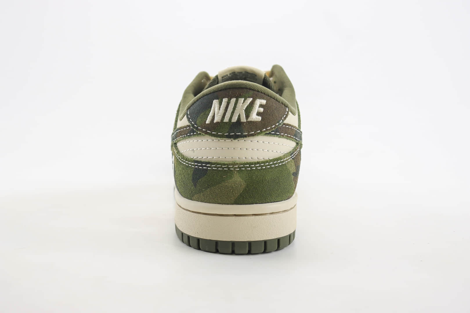耐克BAPE x Nike SB Dunk Low纯原版本猿人头联名SB Dunk丛林迷彩滑板板鞋 莆田耐克批发 货号:CH6336-230