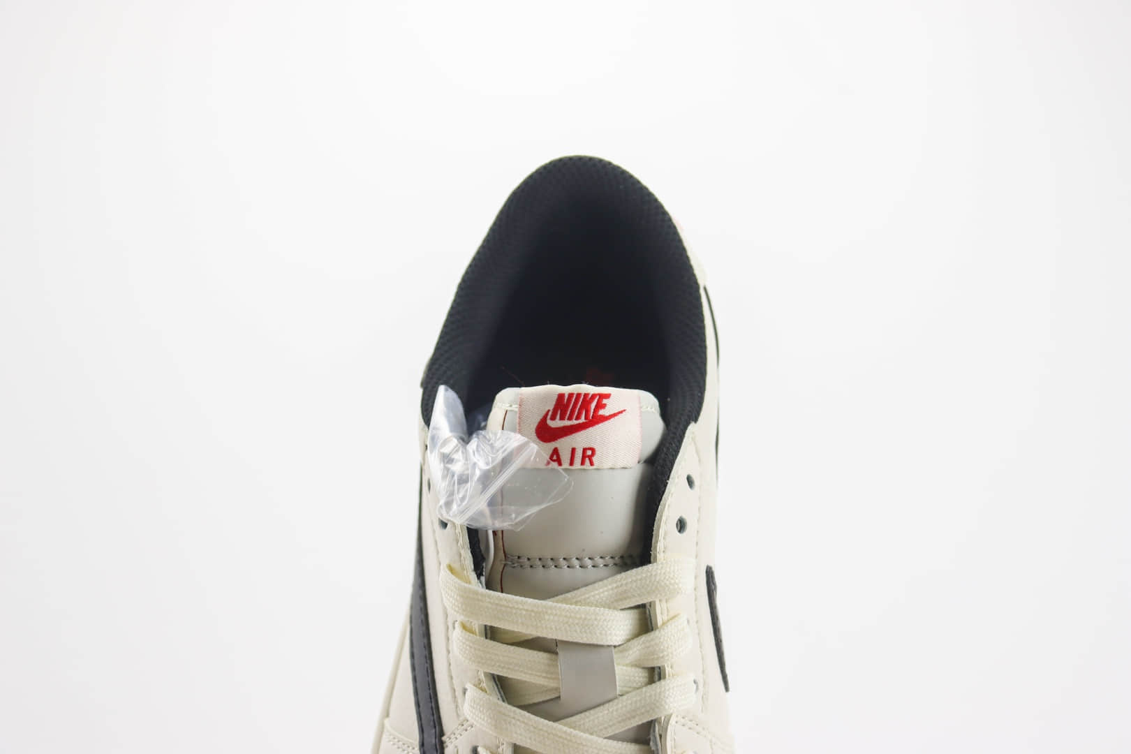 乔丹Supreme x Air Jordan 1 Low纯原版本低帮AJ1联名Supreme白黑倒钩板鞋 莆田AJ货源 货号:LJ5188-023