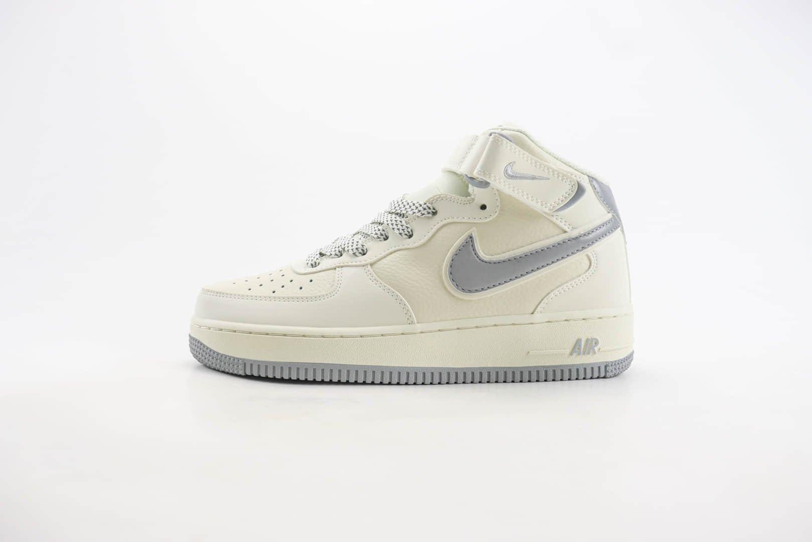 耐克Nike Air Force 1 Mid纯原版本中帮空军一号AF1米灰色板鞋 莆田耐克代理 货号:SH0235-522