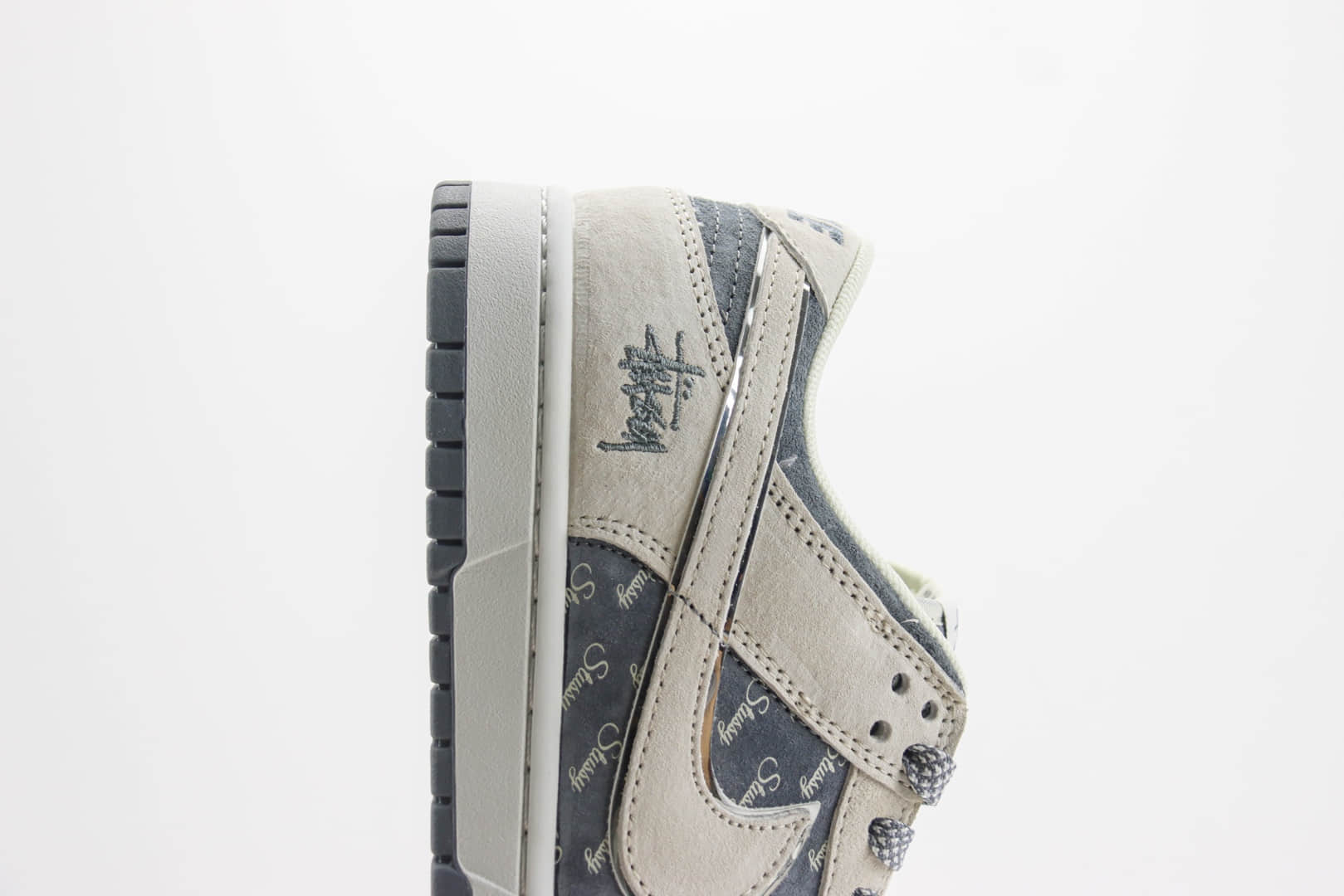 耐克Stussy x Nike SB Dunk Low纯原版本斯图西联名SB Dunk米灰色滑板板鞋 莆田耐克批发 货号：XX2025-578