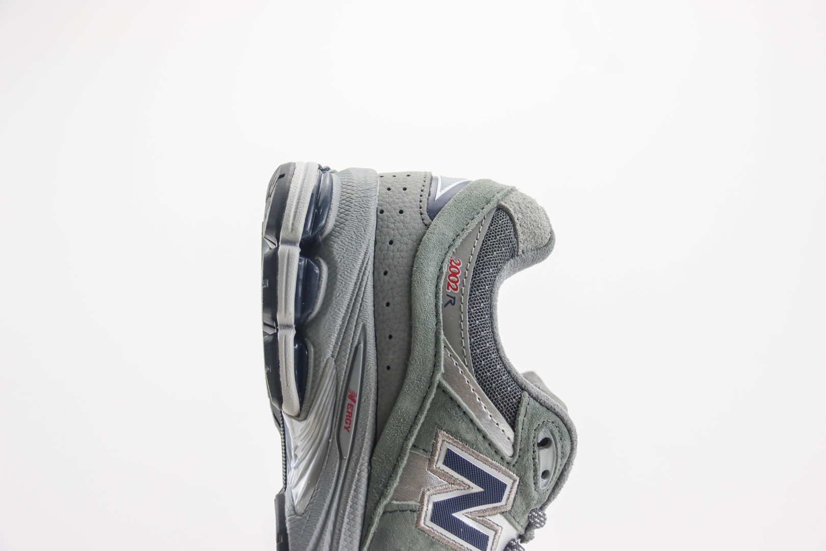 新百伦New Balance 2002R纯原版本灰绿色NB2002R复古跑鞋 莆田新百伦货源 货号:M2002RHG