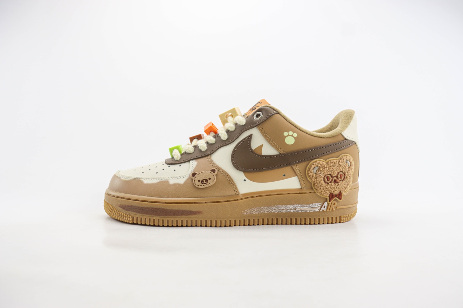 耐克Nike Air Force 1 Low纯原版本空军一号AF1定制配色“小狗脚印”棕熊小麦板鞋 莆田耐克代理 货号:CJ9179-999