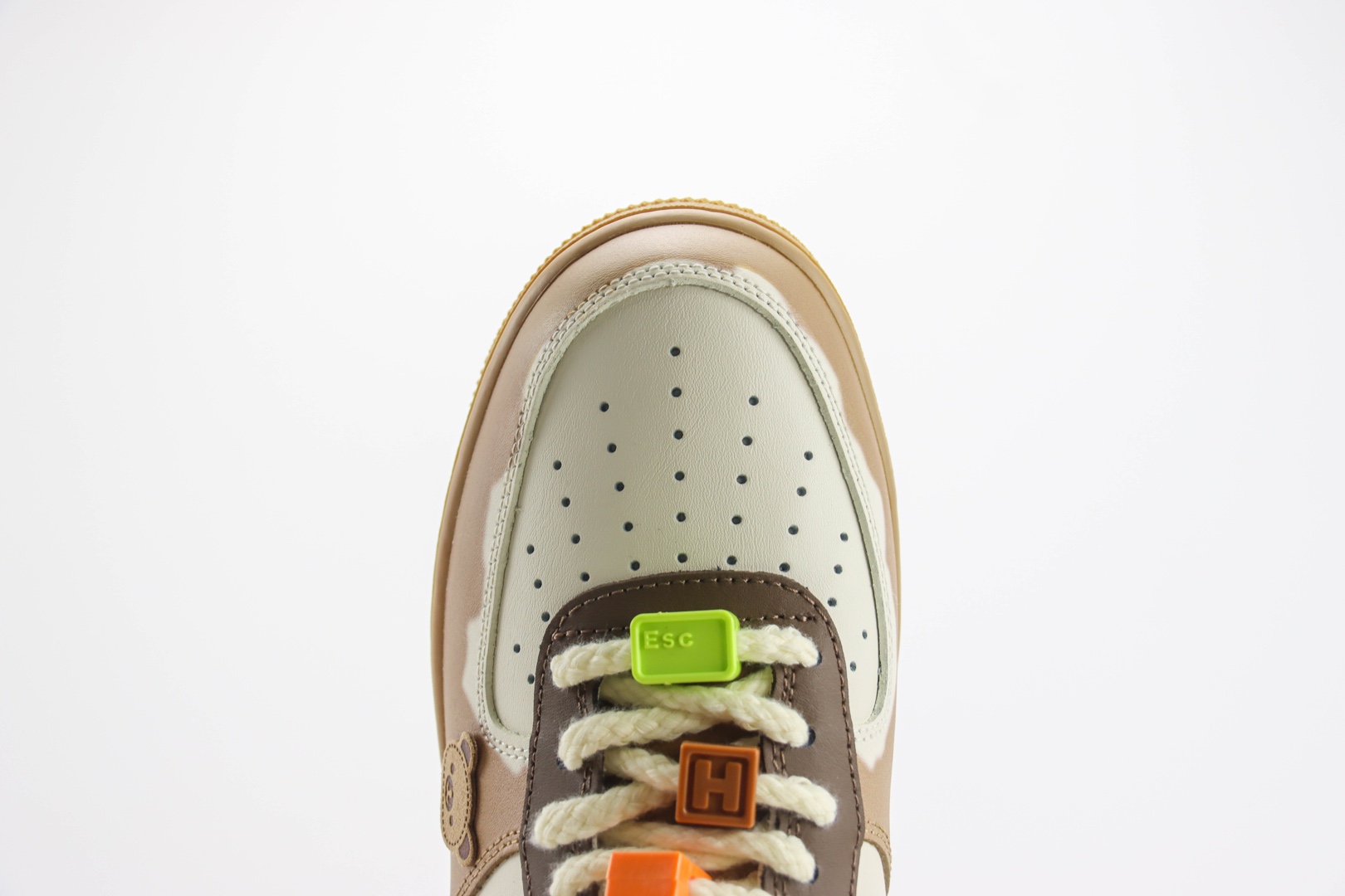 耐克Nike Air Force 1 Low纯原版本空军一号AF1定制配色“小狗脚印”棕熊小麦板鞋 莆田耐克代理 货号:CJ9179-999