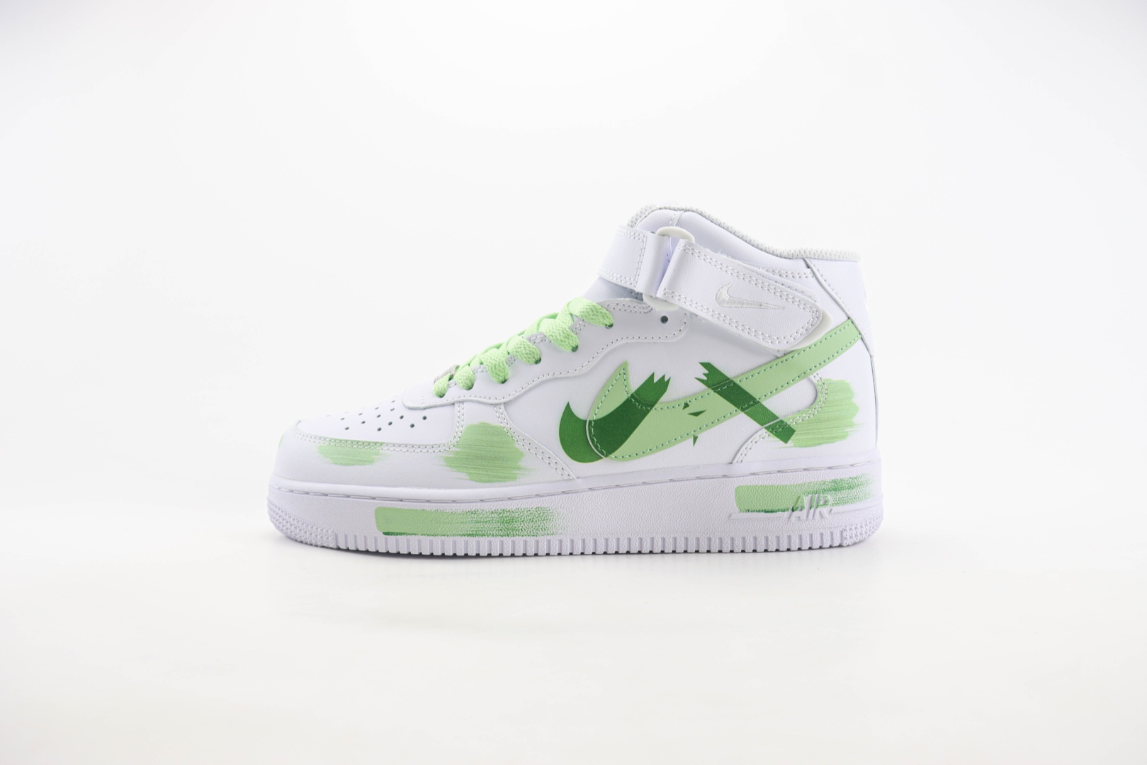 耐克Nike Air Force 1 Mid纯原版本空军一号中帮AF1白绿涂鸦断勾板鞋 莆田耐克货源 货号:CW2289-111