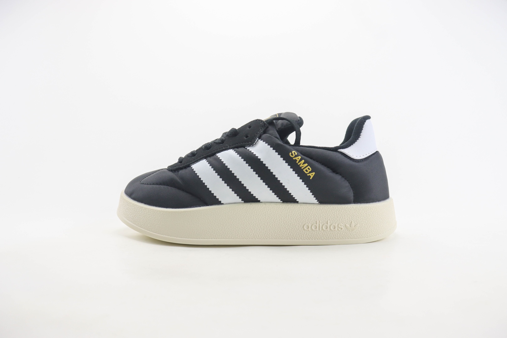 阿迪达斯adidas Originals Tenis Samba Home纯原版本黑白金标面包鞋 莆田阿迪达斯货源 货号：IE1434