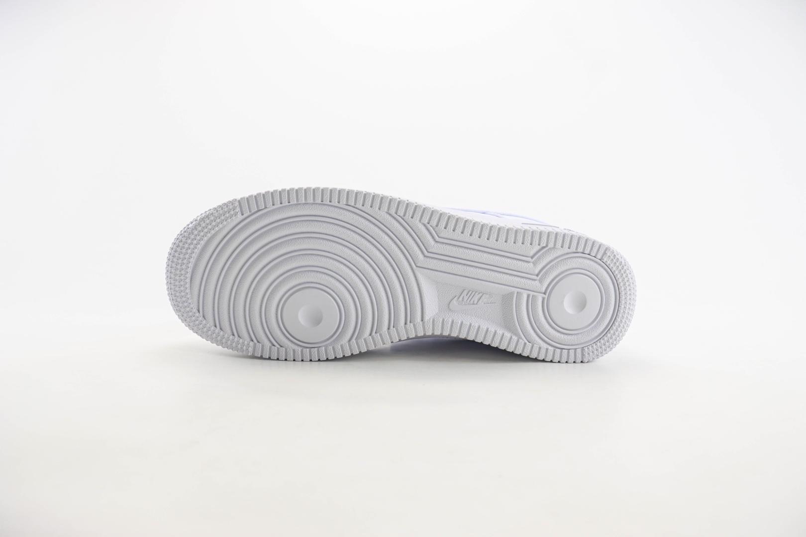 耐克Nike Air Force 1 ‘07 Low纯原版本空军一号AF1万圣节面具纯白运动板鞋 莆田天花板AF1 货号：IB4025-100