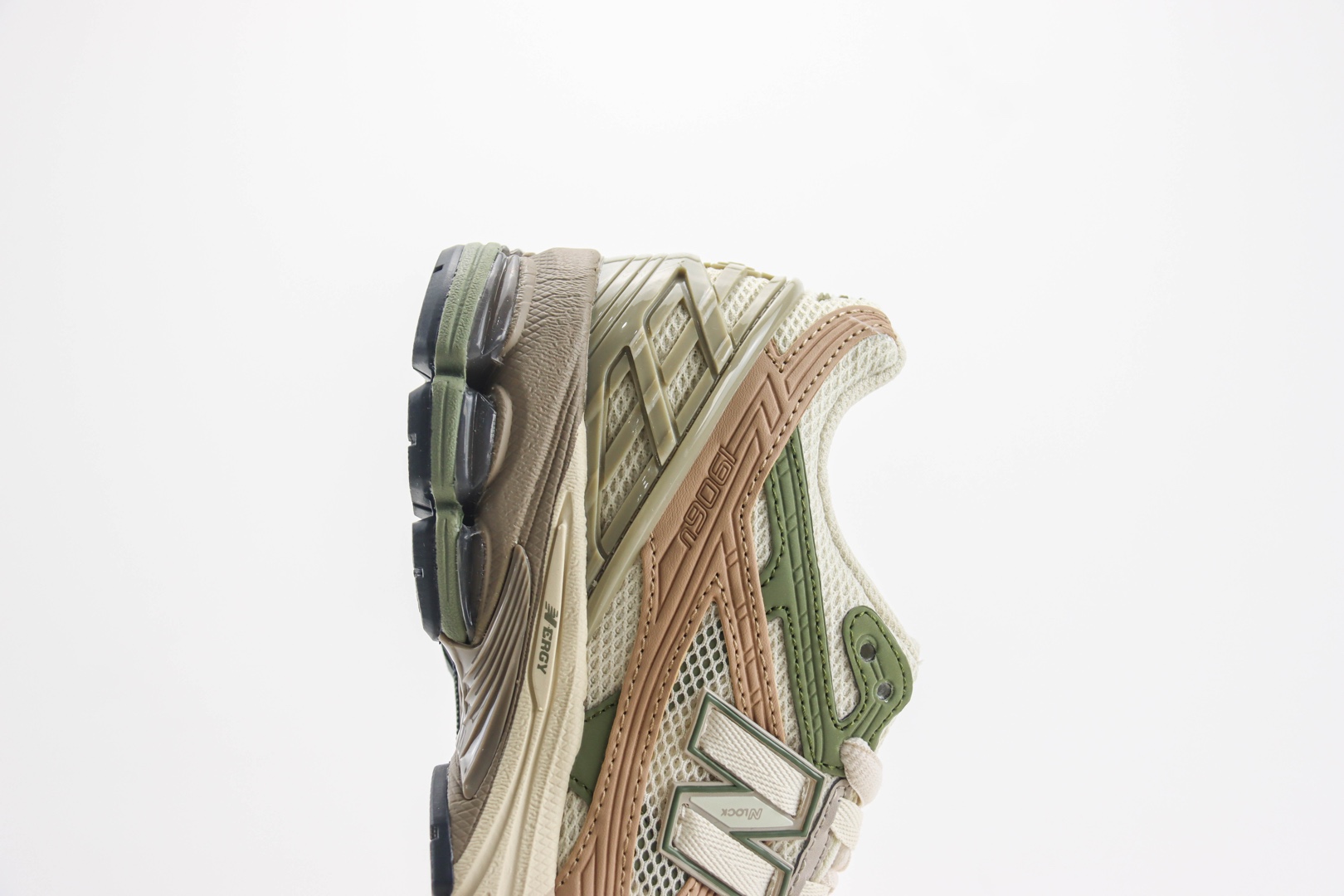 新百伦New Balance 1906纯原版本NB1906灰桔绿复古老爹鞋 莆田新百伦货源 货号：M1906NE