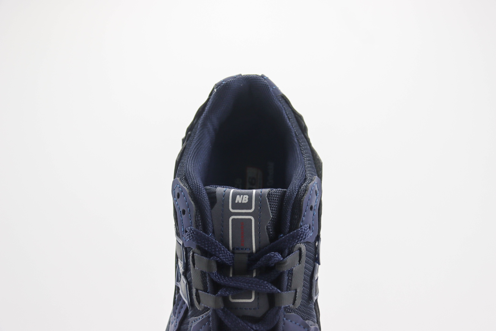 新百伦New Balance 1906纯原版本藏蓝色NB1906复古慢跑鞋 莆田复刻鞋货源 货号：M1906DI