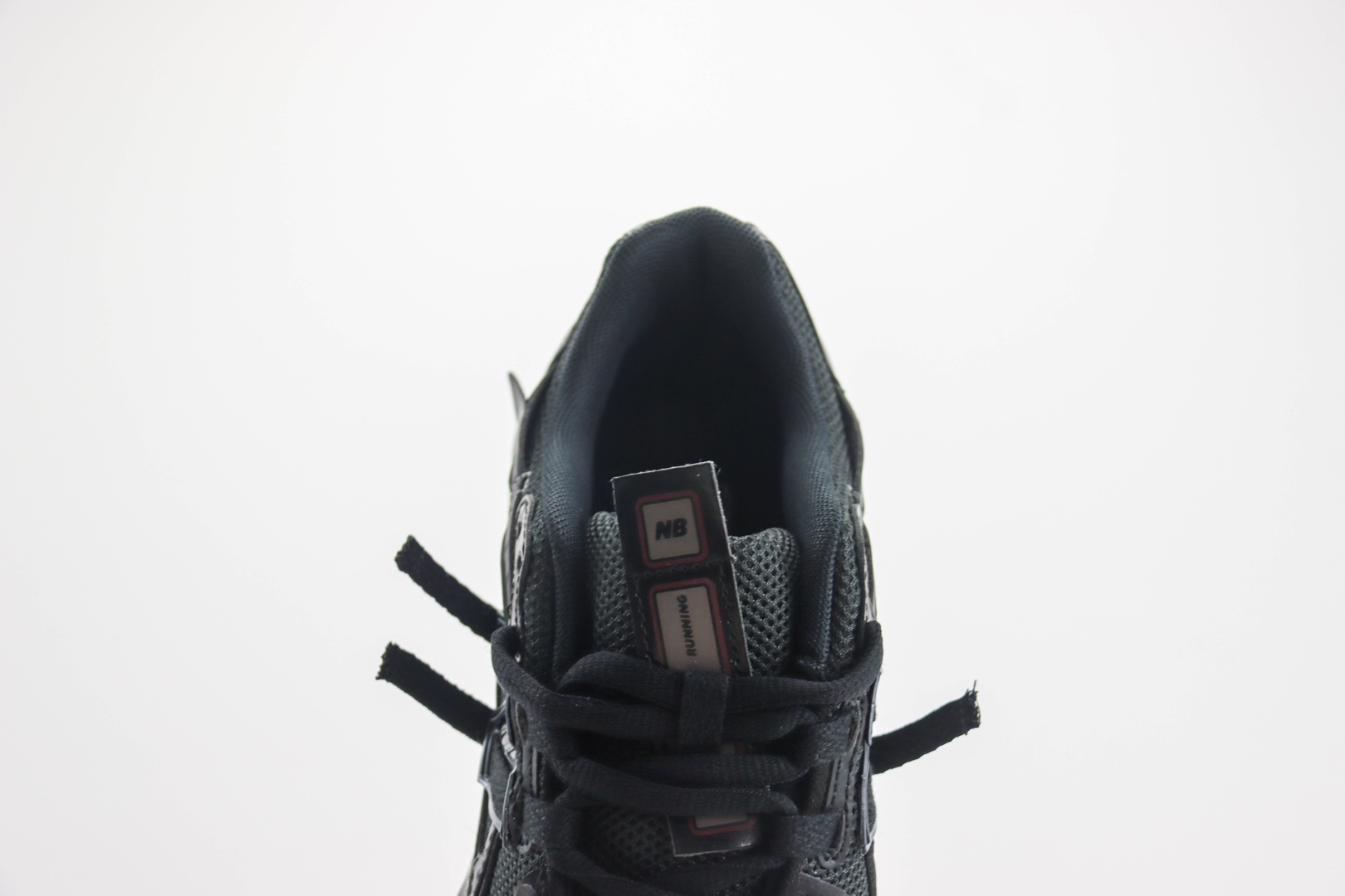 新百伦New Balance 1906纯原版本黑武士NB1906复古解构老爹鞋 莆田新百伦货源 货号:M1906AF