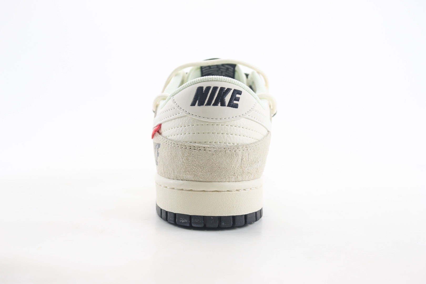 耐克Nike SB Dunk Low纯原版本低帮SB Dunk米灰抽绳绑带板鞋 莆田耐克代理 货号：XX3168-118