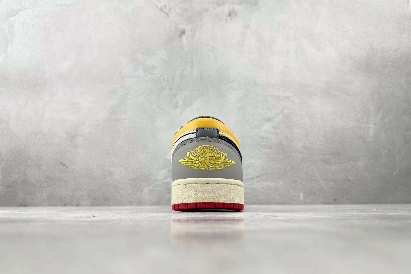 乔丹Air Jordan 1 Low纯原版本低帮AJ1帆白鸳鸯勾休闲运动篮球鞋 莆田AJ货源 货号:HV4511-133