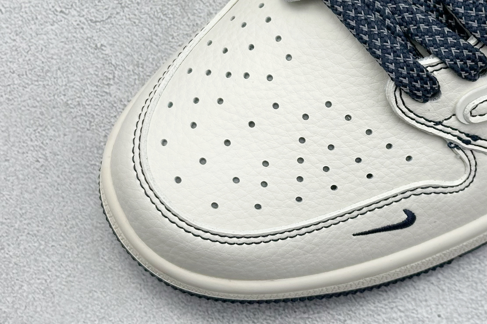 乔丹Stussy x Air Jordan 1 Low纯原版本斯图西联名AJ1灰线火焰低帮板鞋 莆田AJ代理 货号:ZH2598-230