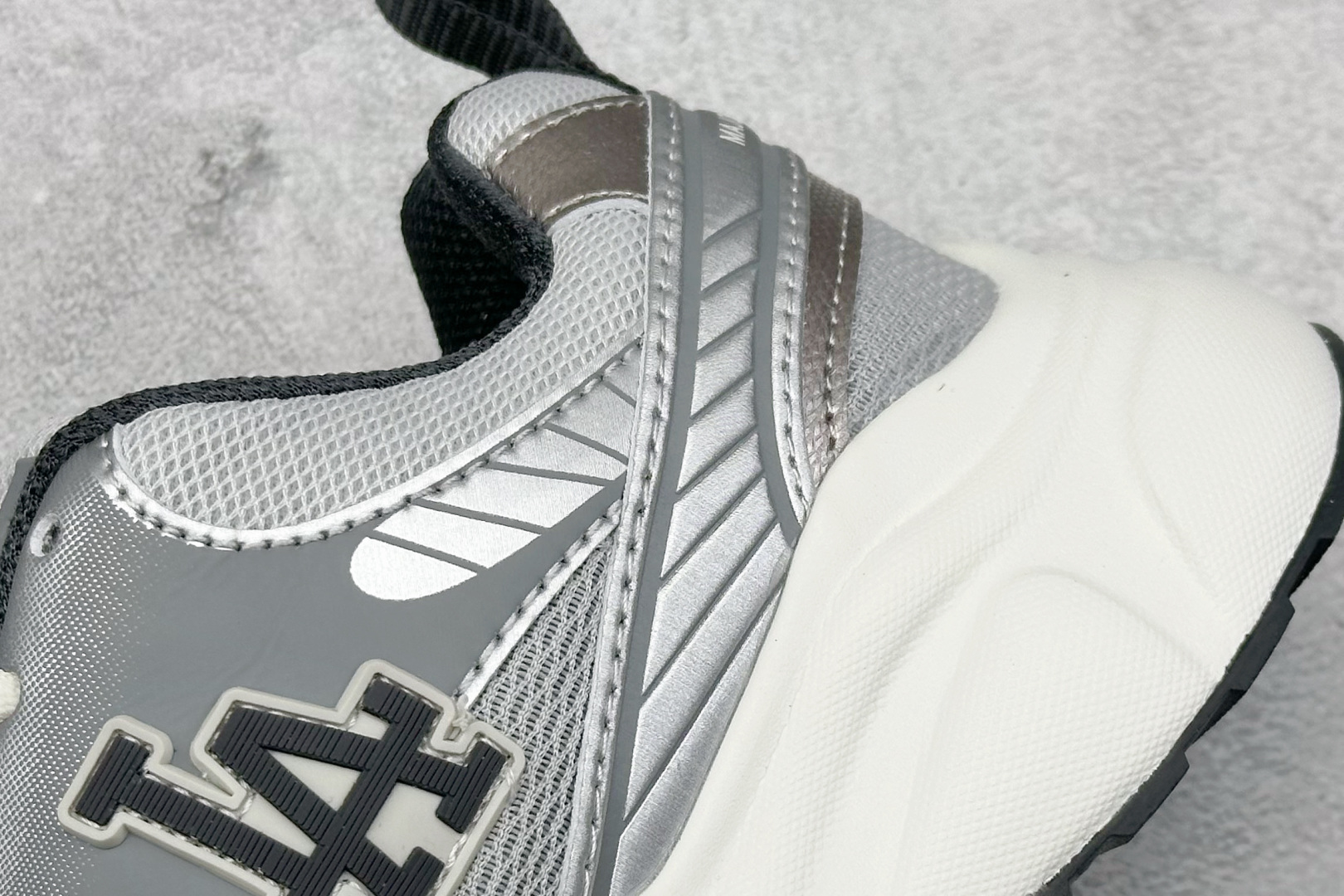 洋基队MLB Speed Runner纯原版本银灰色厚底老爹低帮休闲运动慢跑鞋 莆田复刻鞋货源 货号:3ARNA065N