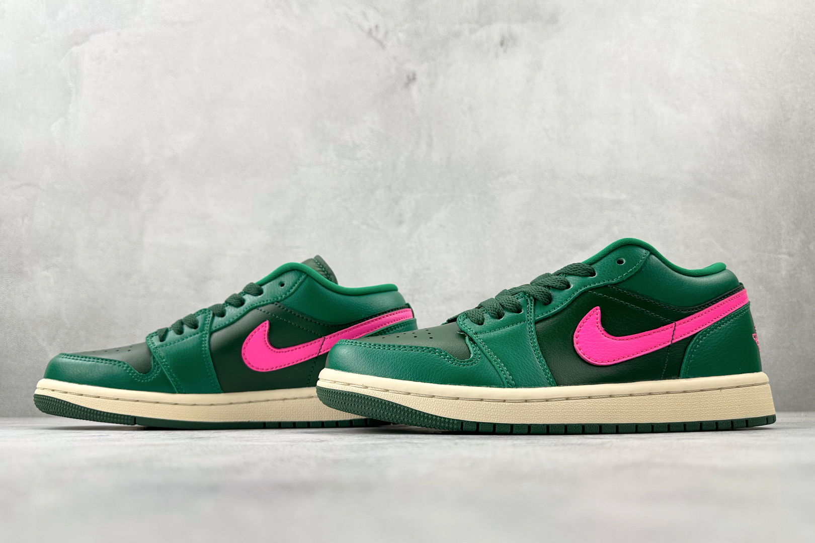 乔丹Air Jordan 1 Low纯原版本低帮AJ1“西瓜”绿粉色篮球鞋 莆田AJ货源 货号：DC0774-300
